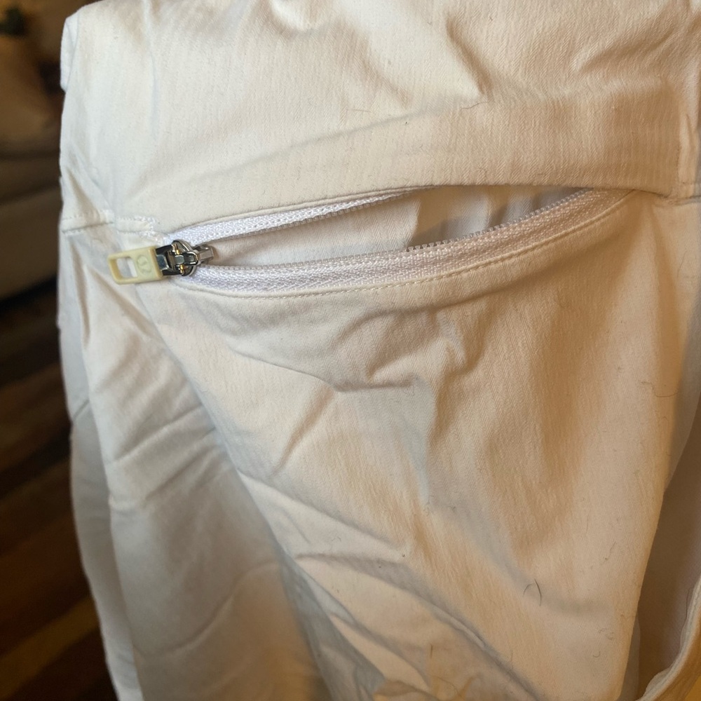 Lululemon Athletica Cream Shorts - Picture 10 of 13
